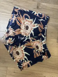 Patagonia 花柄ショートパンツ Sサイズ