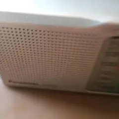 Panasonic RF-2200 AM/FMラジオのサムネイル