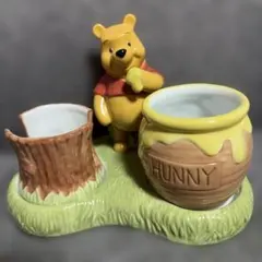 disney くまのプーさん　陶器製　置物　小物入れのサムネイル