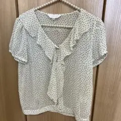 美品sunauna 半袖 ブラウス ドット柄 ホワイトサイズ40のサムネイル