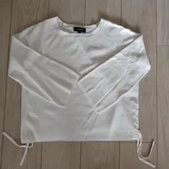 Theory ホワイト 春ニット S