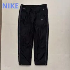NIKE ナイロンパンツ 内側ボア