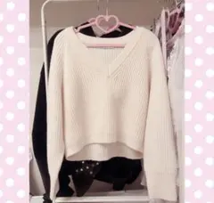 ZARA Vネックニット ホワイト