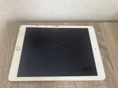 Apple iPad ゴールド 第5世代　32GB 画面ひびあり