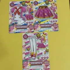 アイカツカード ピンクトルテコーデ セット　3枚　排出版