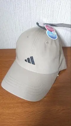adidas■ 新品ツイルキャップ　ベージュ×ブラック