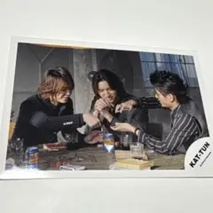 KAT-TUN 公式写真　レア 楽天市場】 KAT-TUN 【公式写真】・・ 集合 ✩ ジャニーズ