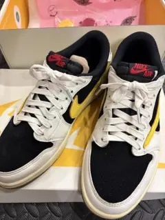 Nike Air Jordan ローカットスニーカー ブラック/イエロー