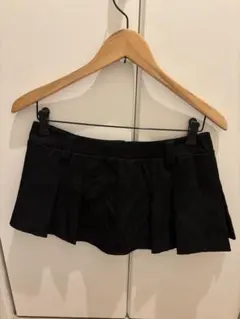ブラック ミニ丈 プリーツスカート Sサイズ　シーイン　SHEINのサムネイル