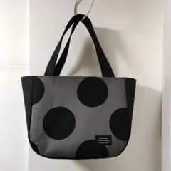 大きめサイズ　マチ付きトートバック