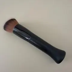 파운데이션 브러쉬, 앵글드 컷, 블랙