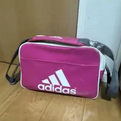adidas ピンク ショルダーバッグ