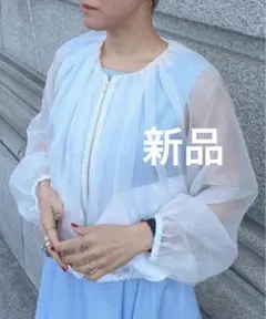 新品タグ付❤️完売品❤️今季JENNE シアー素材 ブルゾン 長袖 ホワイト Mのサムネイル