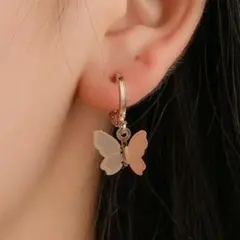 韓国 バタフライ 蝶 金 ゴールド ブラブラ ピアス ファッション #C28-1
