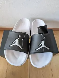 ★新品 NIKE ジョーダン ジャンプマン スライド 28cmのサムネイル