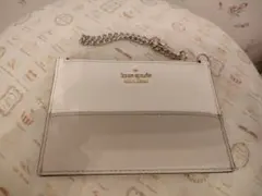 kate spade 可愛いピンクとホワイトのバイカラーポーチ