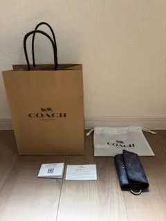 COACH キーケース シグネチャー柄