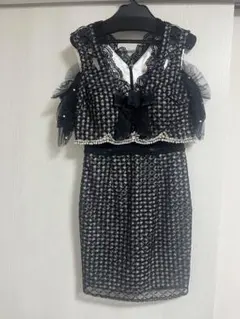 【新品】ROBE de FLEURS フリル付きブラック・ホワイトタイトドレス