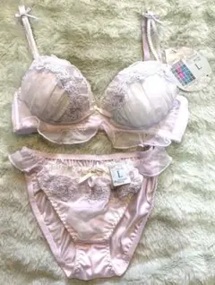 《新品タグ付き》ペールピンク レース ブラショーツセット L ノンワイヤー