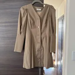 SLY ベージュ ボタン付きコート　ワンピース
