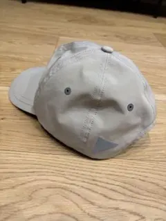 and wander ベージュキャップ Fサイズ