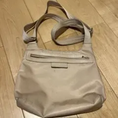 ロンシャンのショルダーバッグ