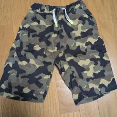 美品branshes 迷彩柄 ハーフパンツ 130男児