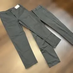 UNIQLO メンズ チノパン　スリムフィットチノ　ダークグレイのサムネイル