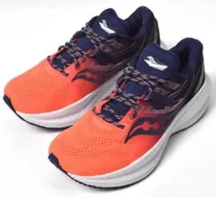 未使用 サッカニー トライアンフ TRIUMPH 20 ランニングシューズ 23