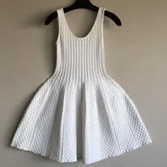 BeBe ワンピース　白