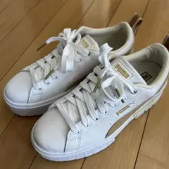 PUMA 厚底スニーカー23.5センチ