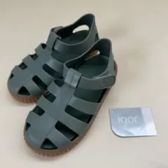 Item thumbnail for item feab3e10-cc04-4430-8290-b463f570f3f0