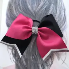 ピンク×黒×金⭐輝くステージをお手伝い⭐チアダンスリボンヘアゴムおひとつ