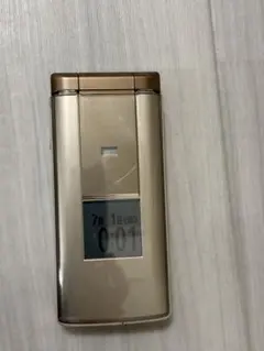 京セラ　GRATINA kyf32