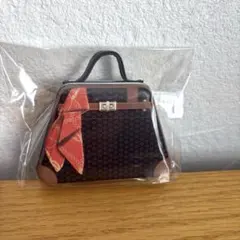 カルディ KALDI ミニハンドバッグ缶 チョコレート入り 茶 総柄