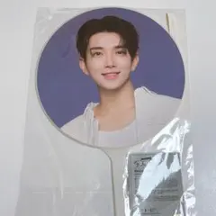 SEVENTEEN FOLLOW AGAIN うちわ 新品未開封 ジョシュア - メルカリ