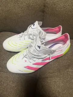 adidas Predator サッカーシューズ ホワイト/ピンク/イエロー