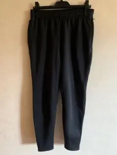 美品美シルエットナイキNIKEストレッチスリムドライフィットMテック