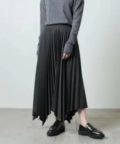 【値下げ】MARW UNITED ARROWS アシンメトリープリーツ スカート