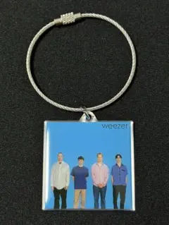 Weezer ウィーザー メタルチャーム ガチャ ブルーアルバム - メルカリ