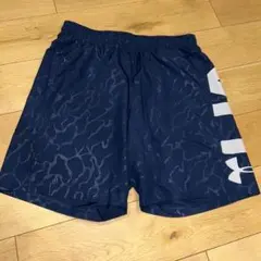 ネイビー カモフラージュ ショートパンツ　アンダーアーマー　XXL