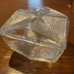 Item thumbnail for item 39907483-8c31-437e-af0a-16558f242084