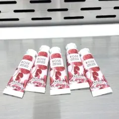 ロクシタンローズシークレットコンプリート 母の日ギフトにぴったりな限定キットも登場。透明感のある