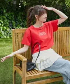 MAJESTIC LEGON パール付き クロップド ロゴ Tシャツのサムネイル