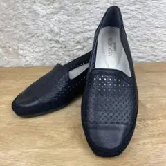 美品✨　VITANOVA 本革パンチングスリッポン ブラック 23.5cm相当