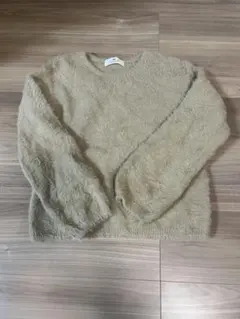 H&M フワフワベージュセーター 134/140