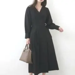 新品　タグ付　natural couture オープンネックレディワンピース　黒