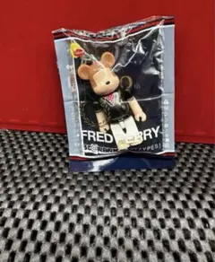 BE@RBRICK (Fred Perry.60th)フィギュア・キーホルダー - メルカリ