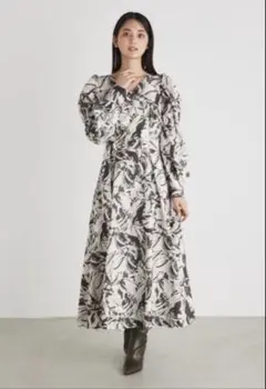 【最終値下げ】rienda オープンショルダータックフレアOP ワンピース