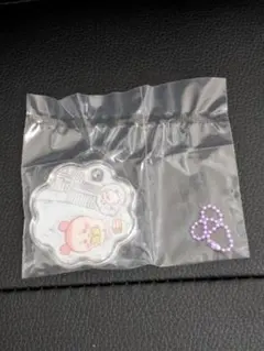 ちいかわ キャラシャカ チャーム グミアクリルキーホルダー かにちゃん モモンガ